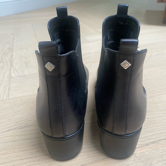 Cole Haan waterproof Chelsea ankle boots - Picture 2 of 6